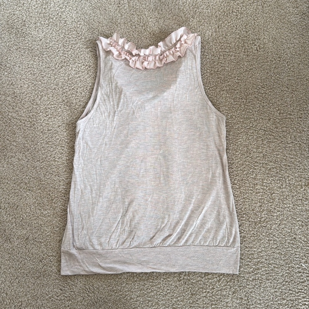 Light Pink Ruffled Buttoned Tank Top - Picture 2 of 5